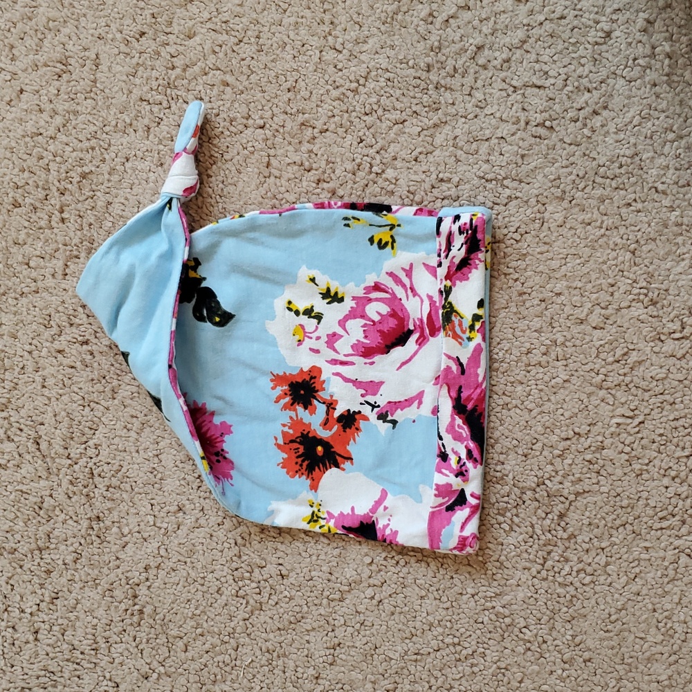 Baby Be Mine Floral Swaddle Set With Matching Scrunchie - Picture 2 of 6